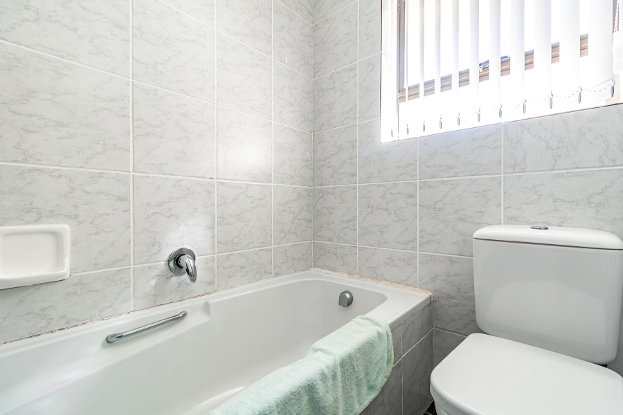 3 Bedroom Property for Sale in Country Club Western Cape